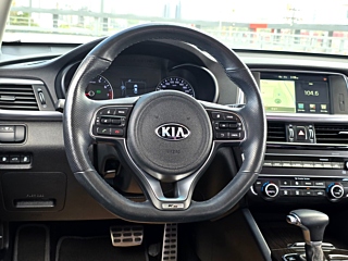 KIA K5 2017