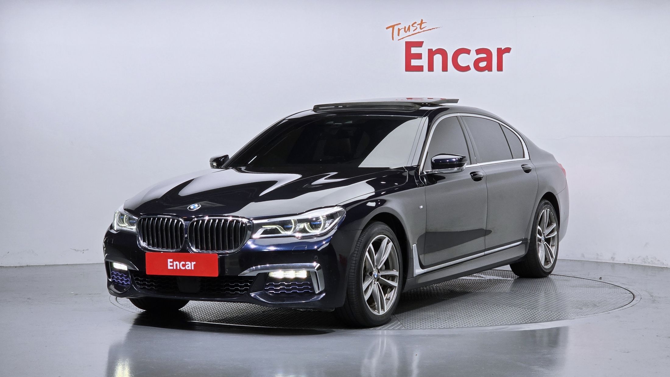 BMW 7-SERIES G11 2017