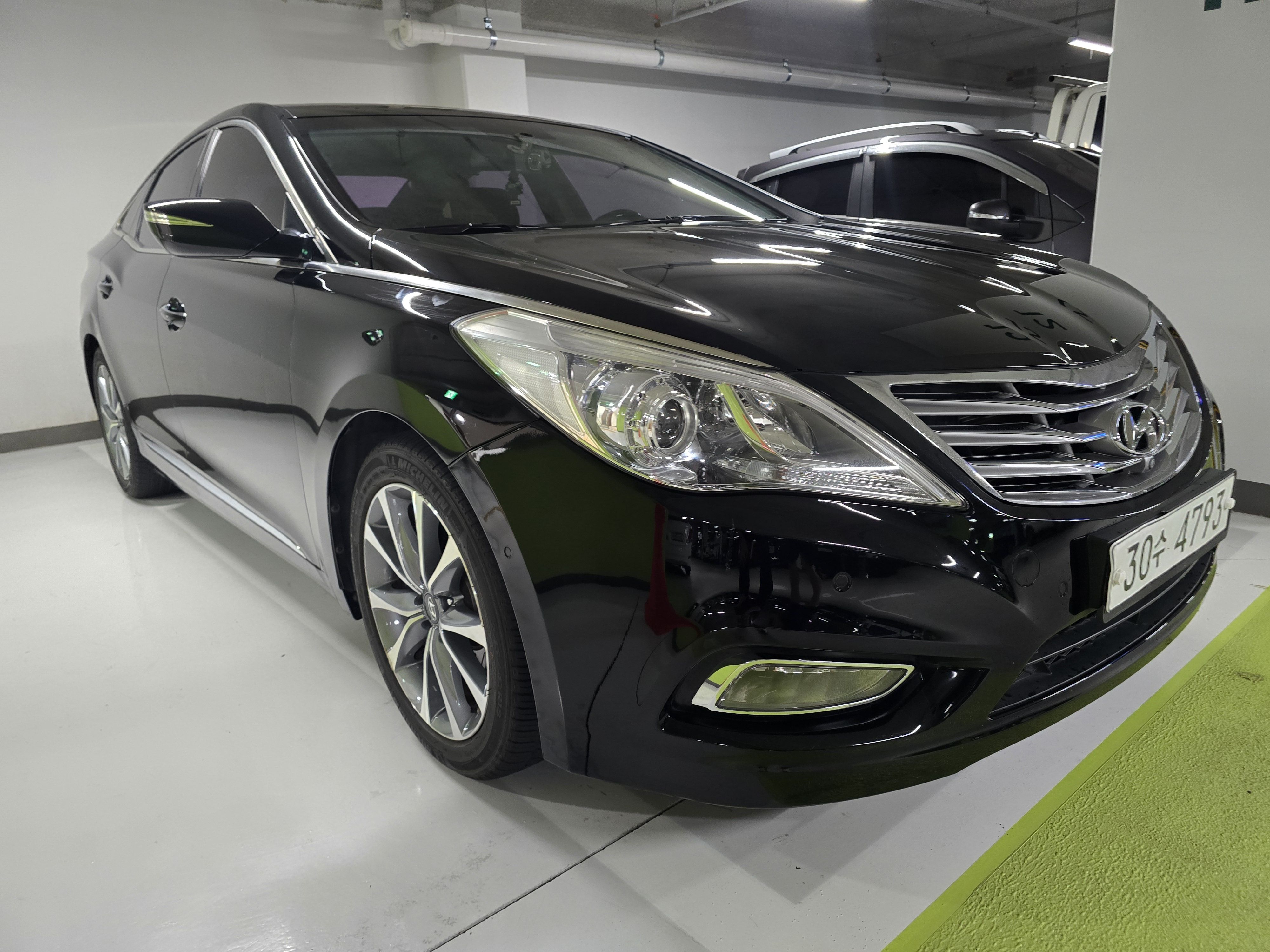 HYUNDAI GRANDEUR HG 2011