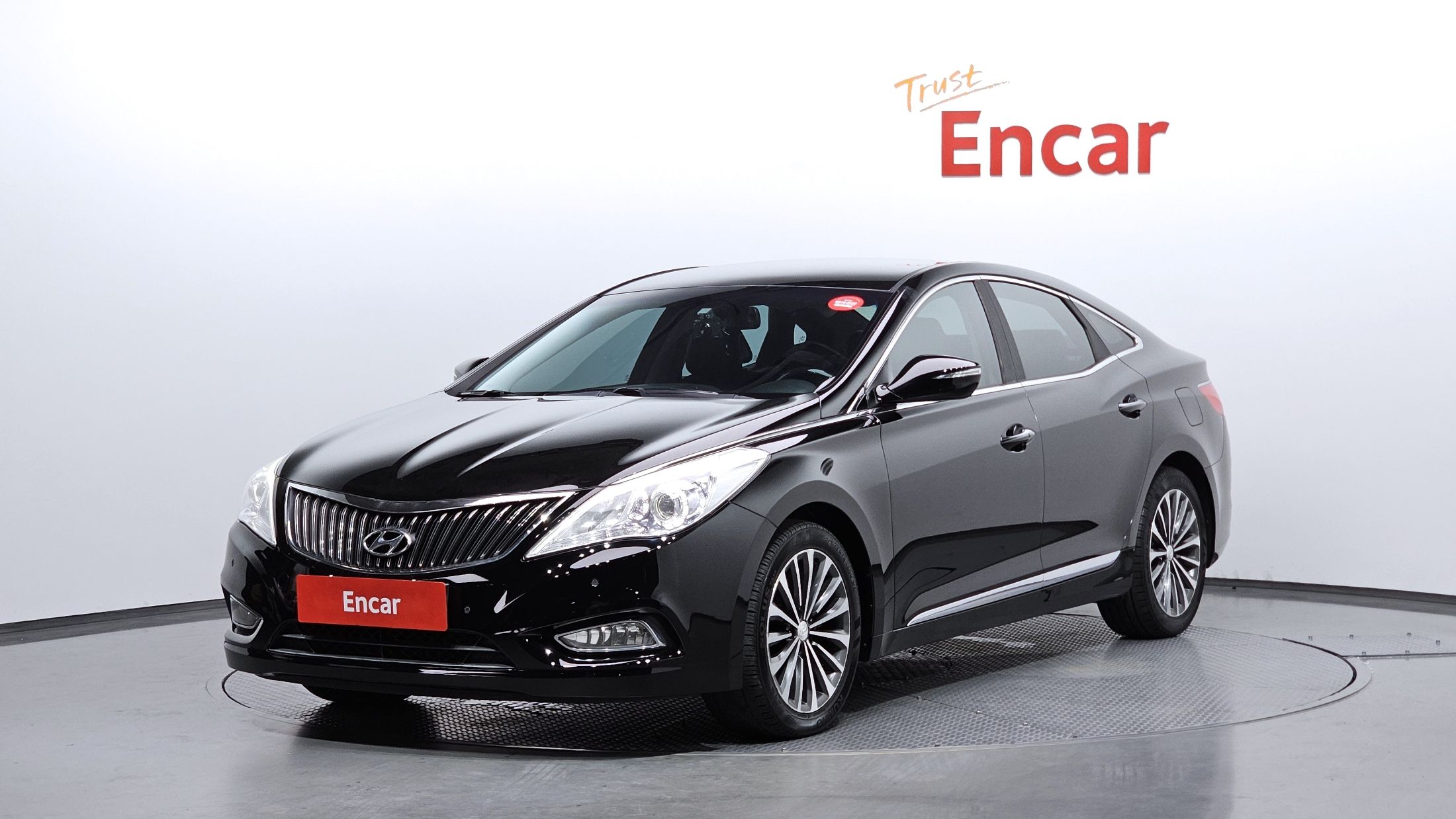 HYUNDAI GRANDEUR HG 2014