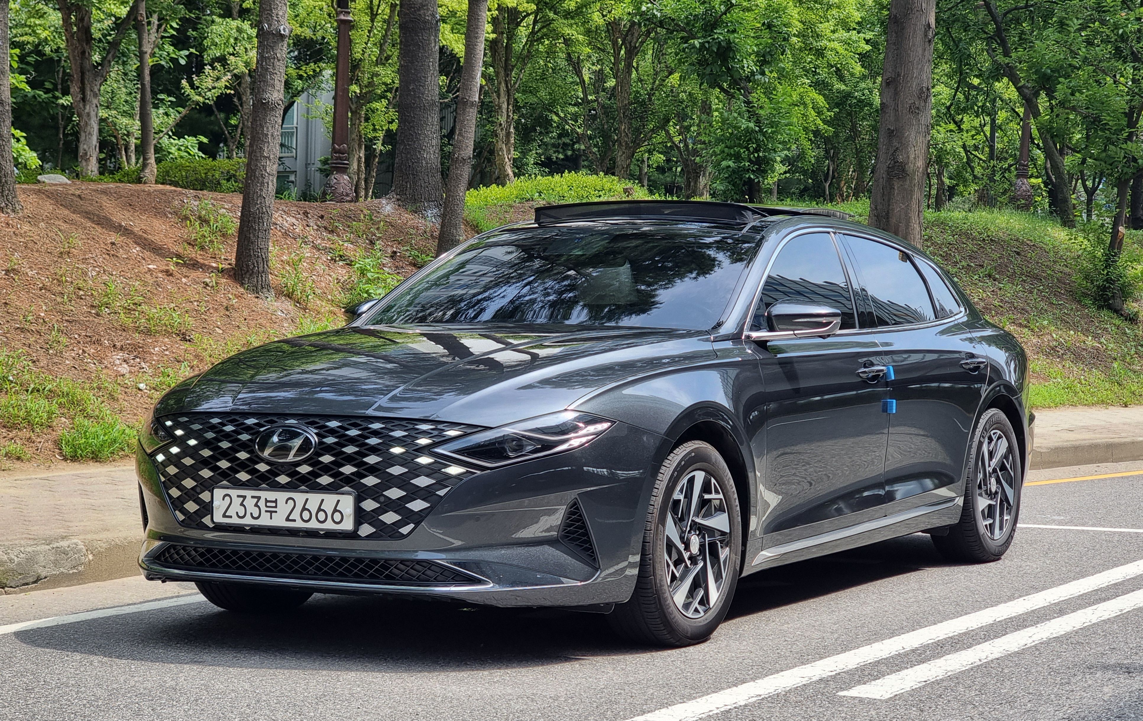 HYUNDAI GRANDEUR IG HYBRID 2021