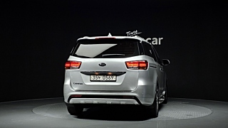 KIA CARNIVAL 2016
