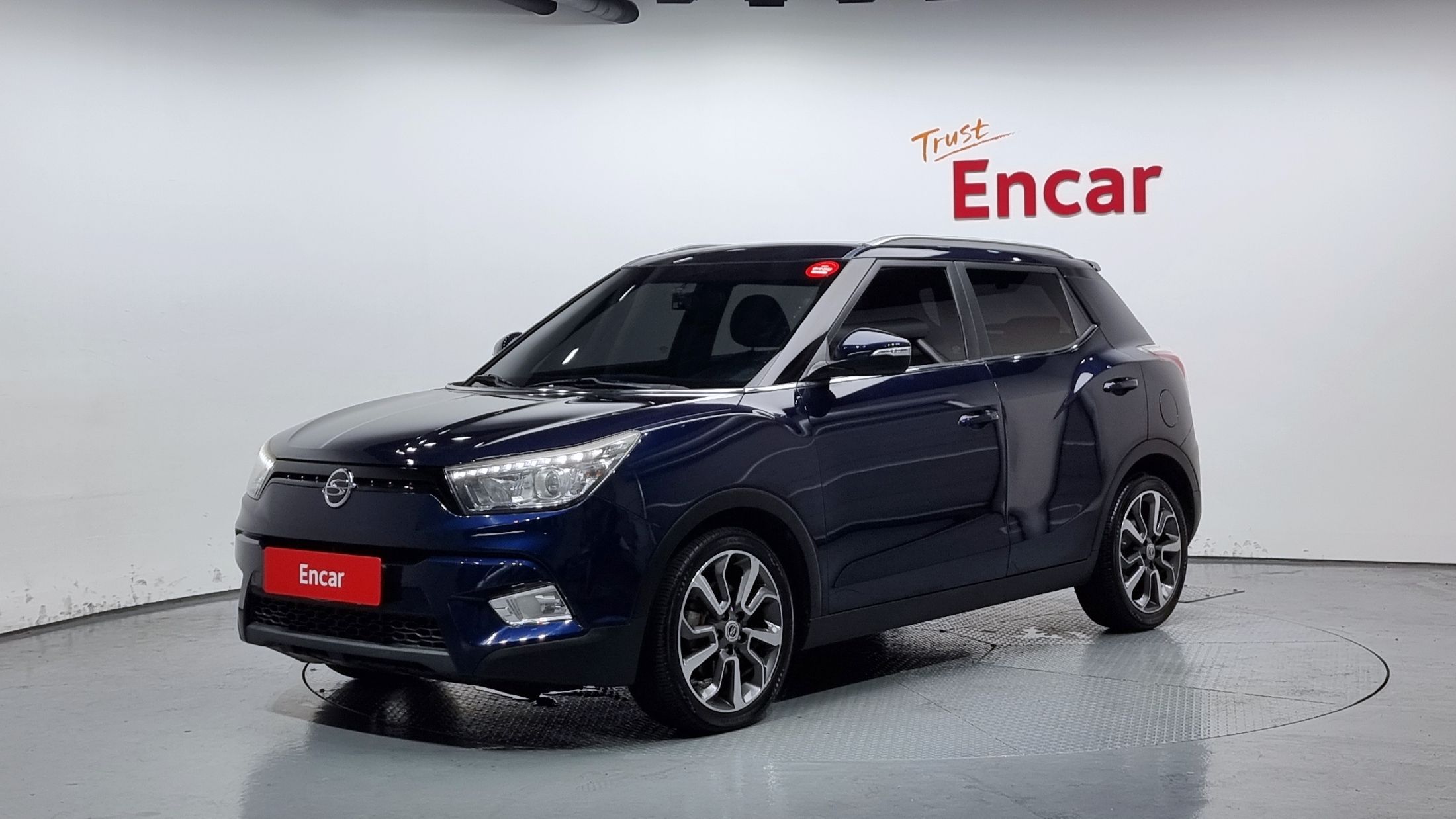 SSANGYONG TIVOLI 2015