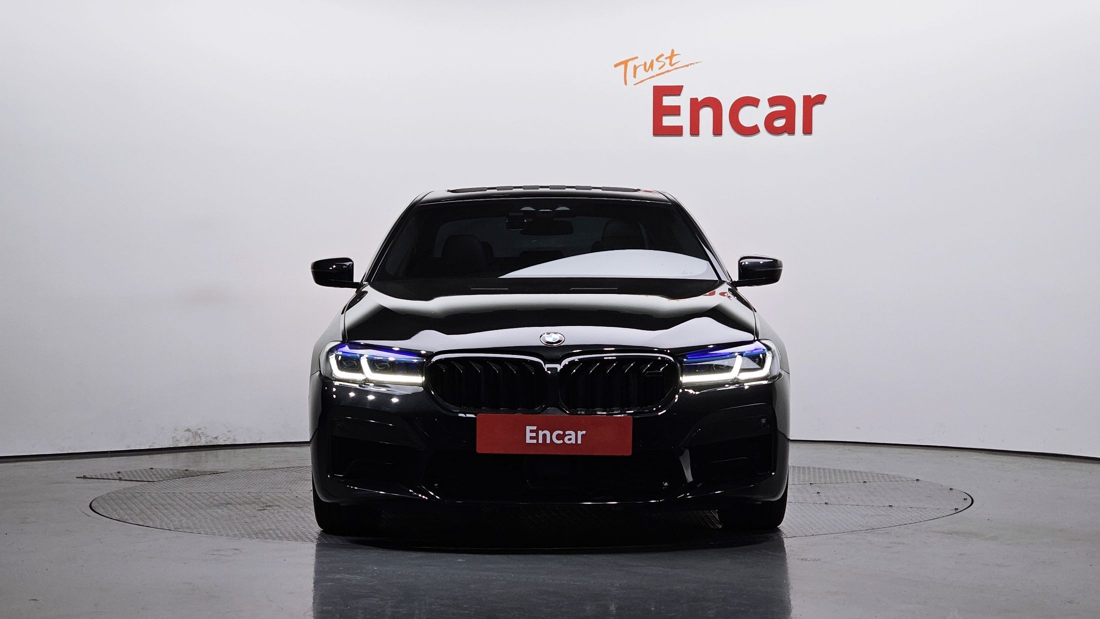 BMW 5-SERIES G30 2019