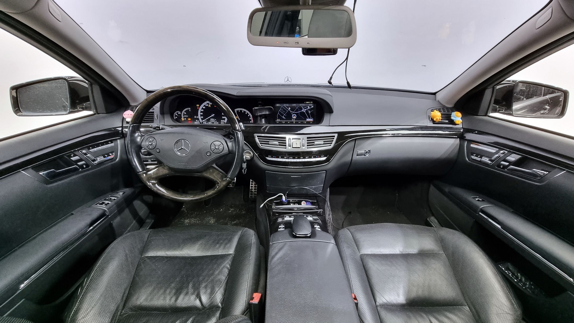 MERCEDES BENZ S-CLASS W221 2011