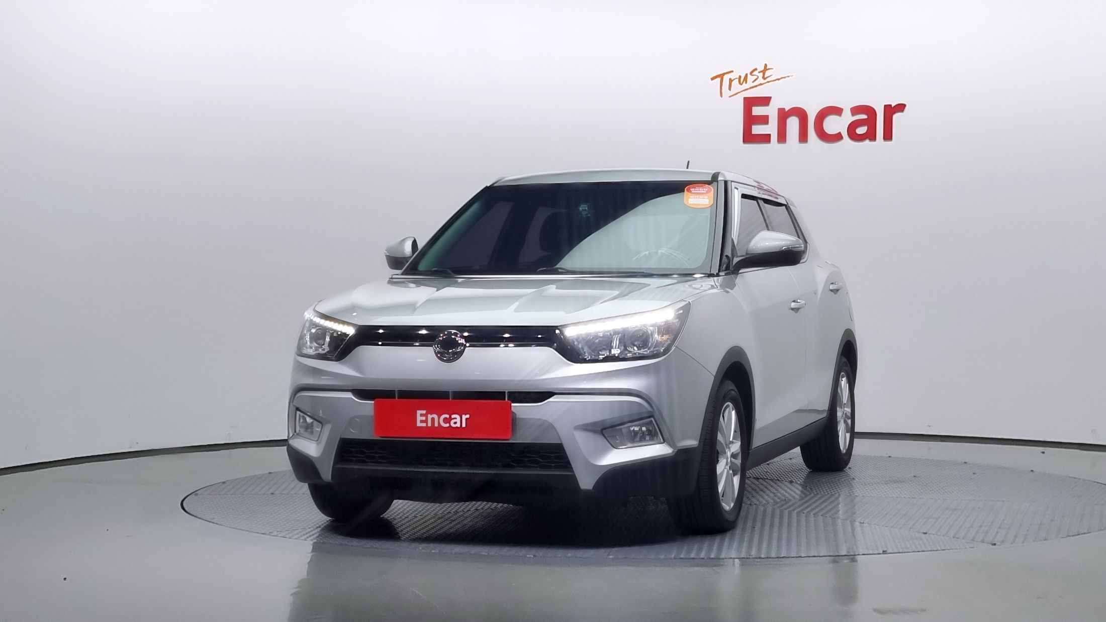 SSANGYONG TIVOLI 2015