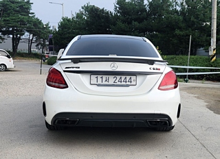 MERCEDES BENZ C-CLASS W205 2016
