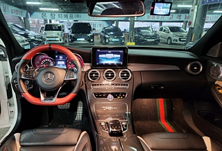 MERCEDES BENZ C-CLASS W205 2016