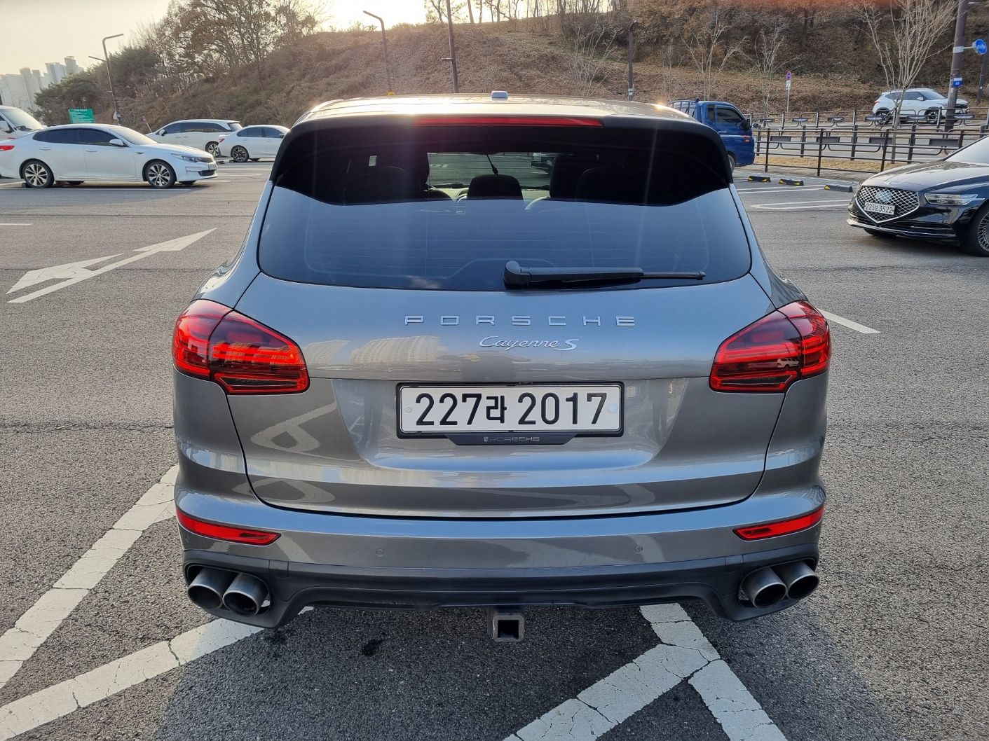 PORSCHE CAYENNE 2016