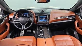 MASERATI LEVANTE 2017
