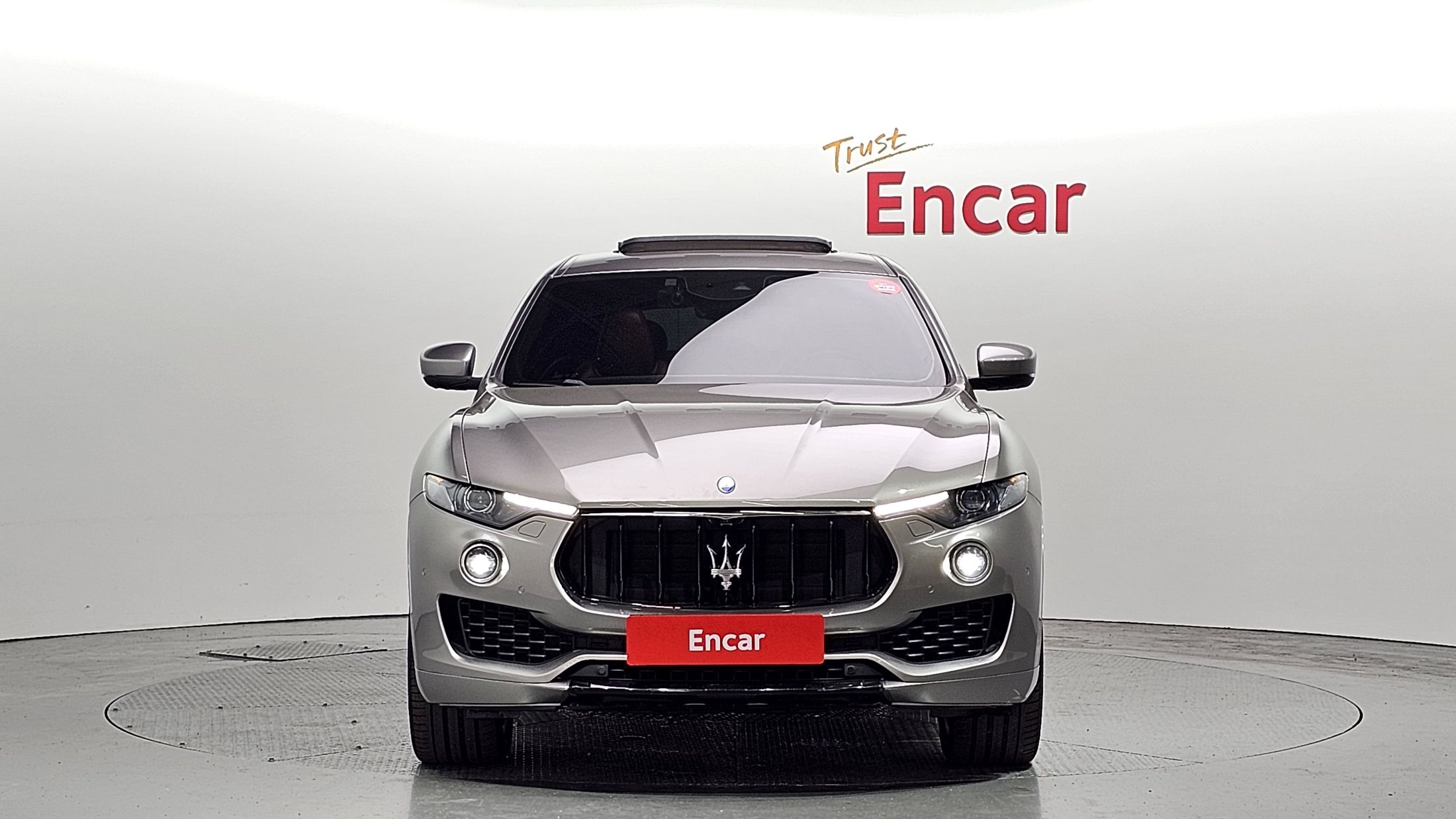 MASERATI LEVANTE 2017