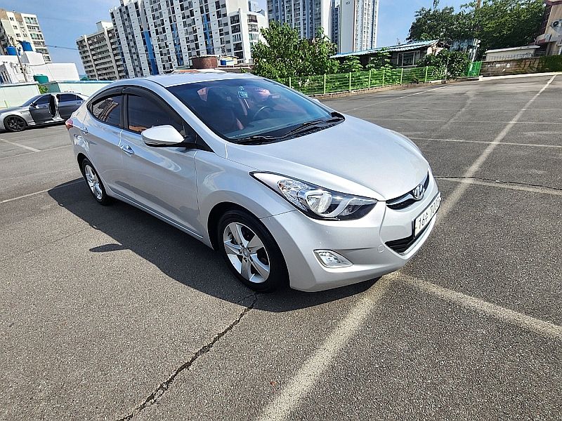 HYUNDAI AVANTE MD 2011