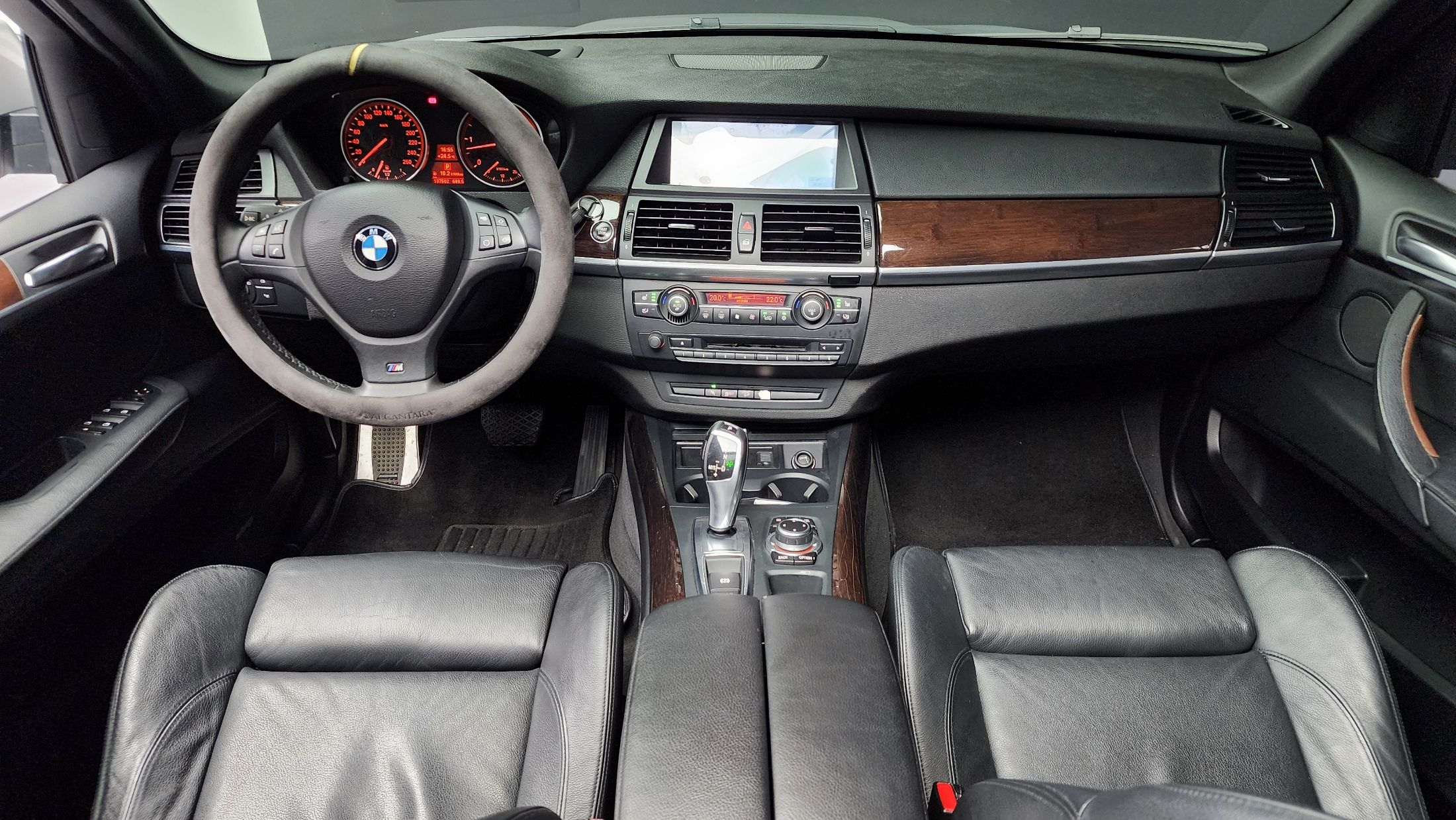 BMW X5 E70 2011