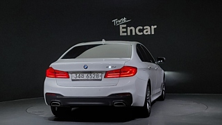 BMW 5-SERIES G30 2017