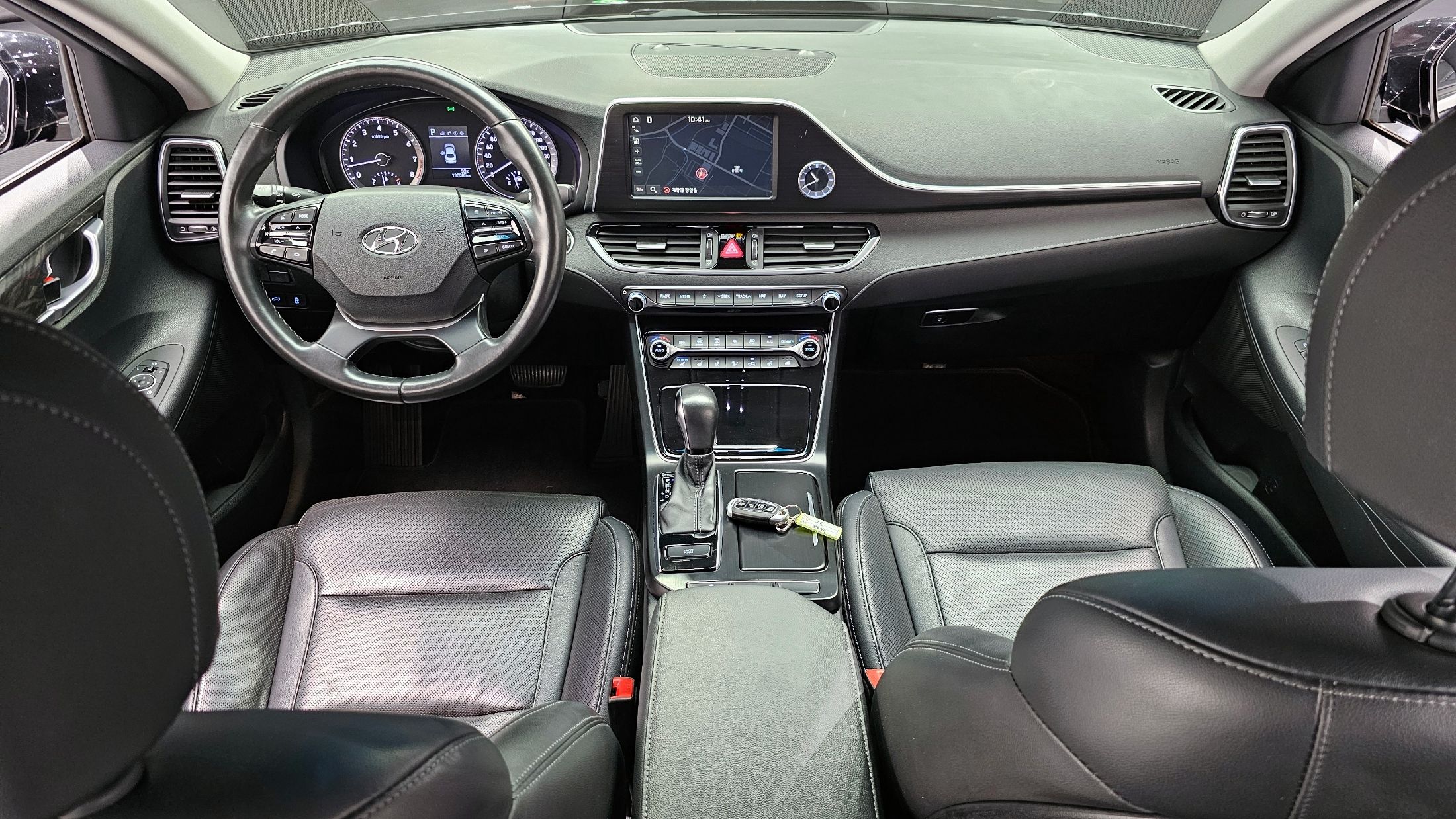 HYUNDAI GRANDEUR IG 2017