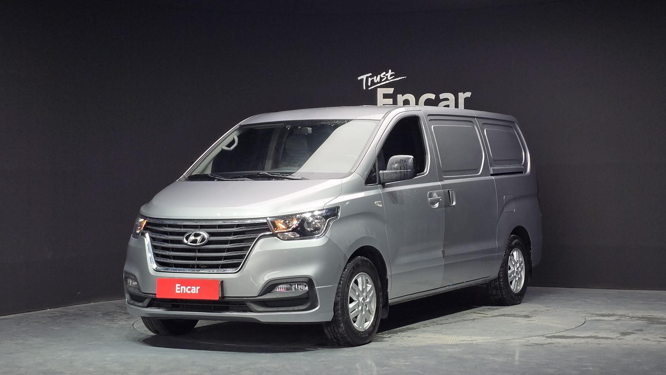 HYUNDAI STAREX GRAND 2019