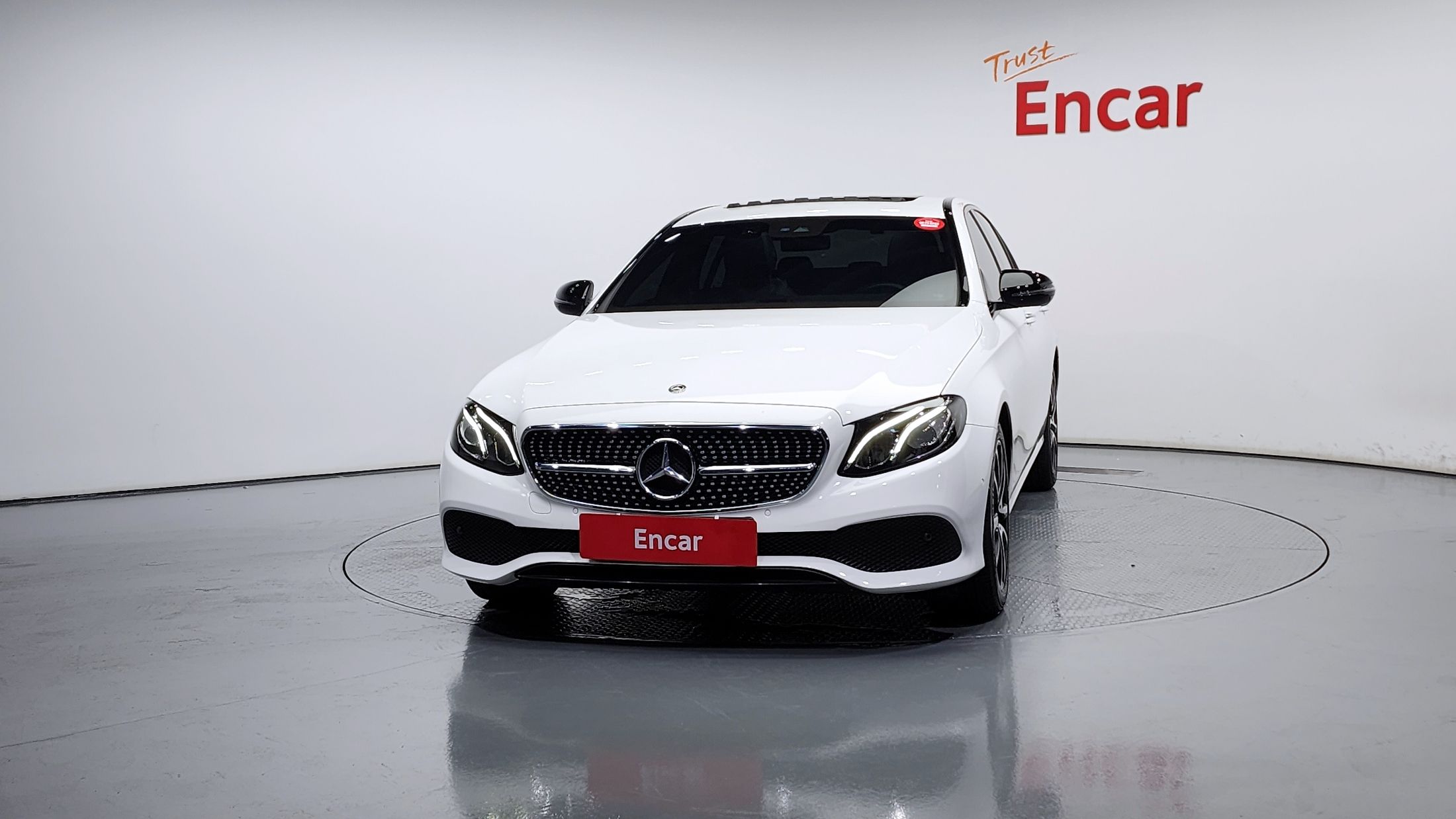 MERCEDES BENZ E-CLASS W213 2020