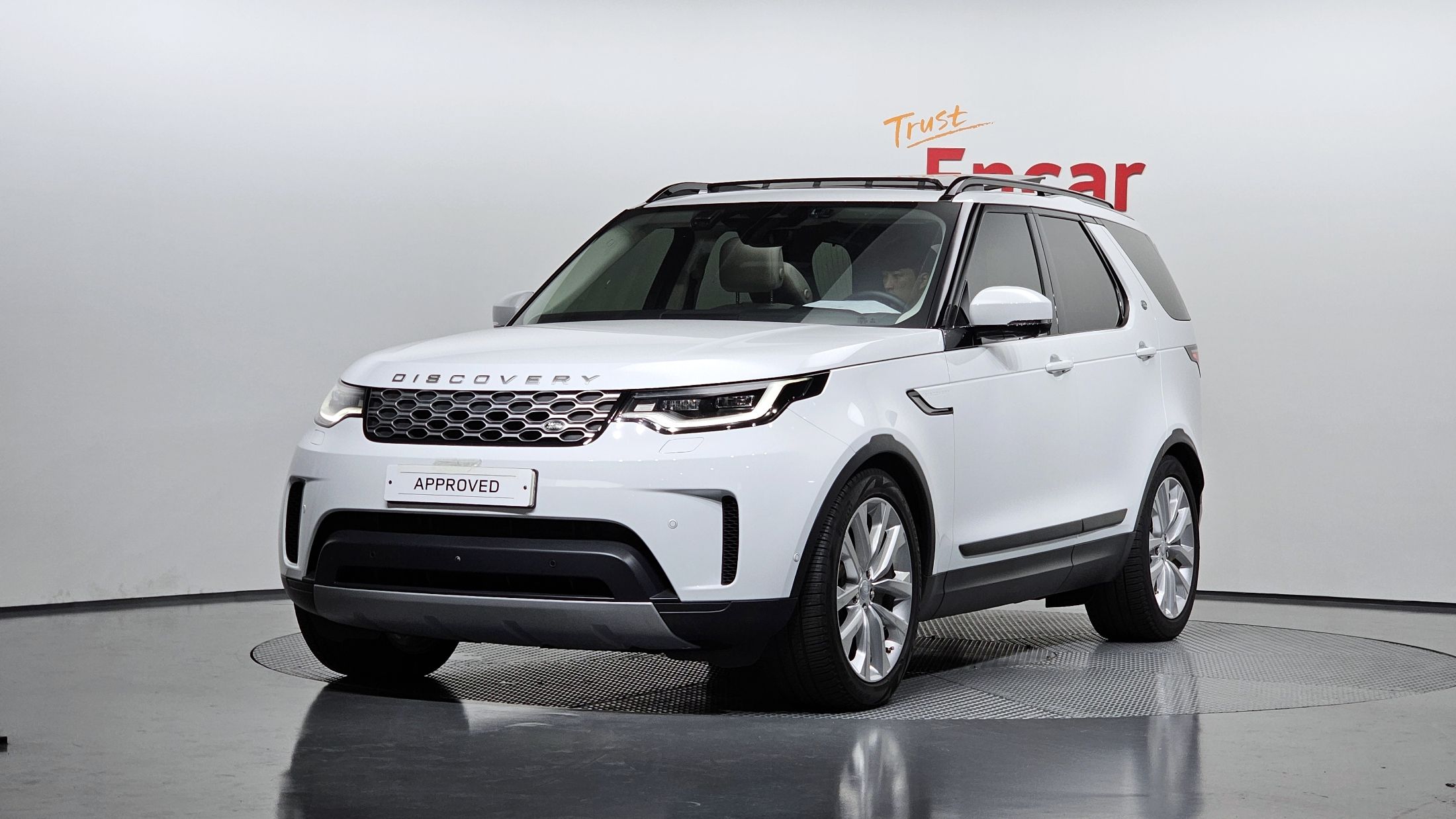 LAND ROVER DISCOVERY 5