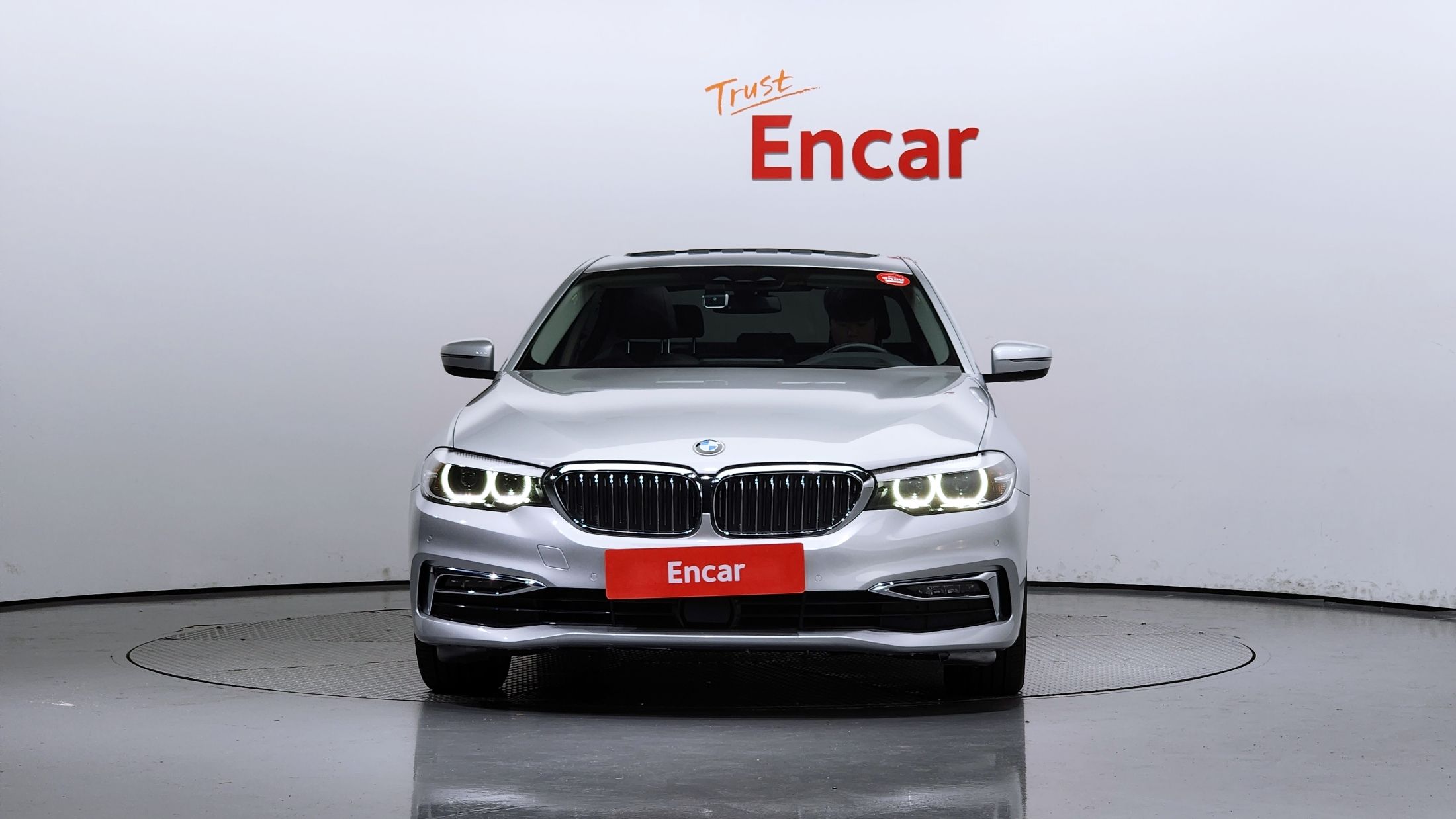 BMW 5-SERIES G30 2019