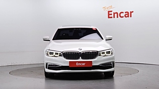 BMW 5-SERIES G30 2019
