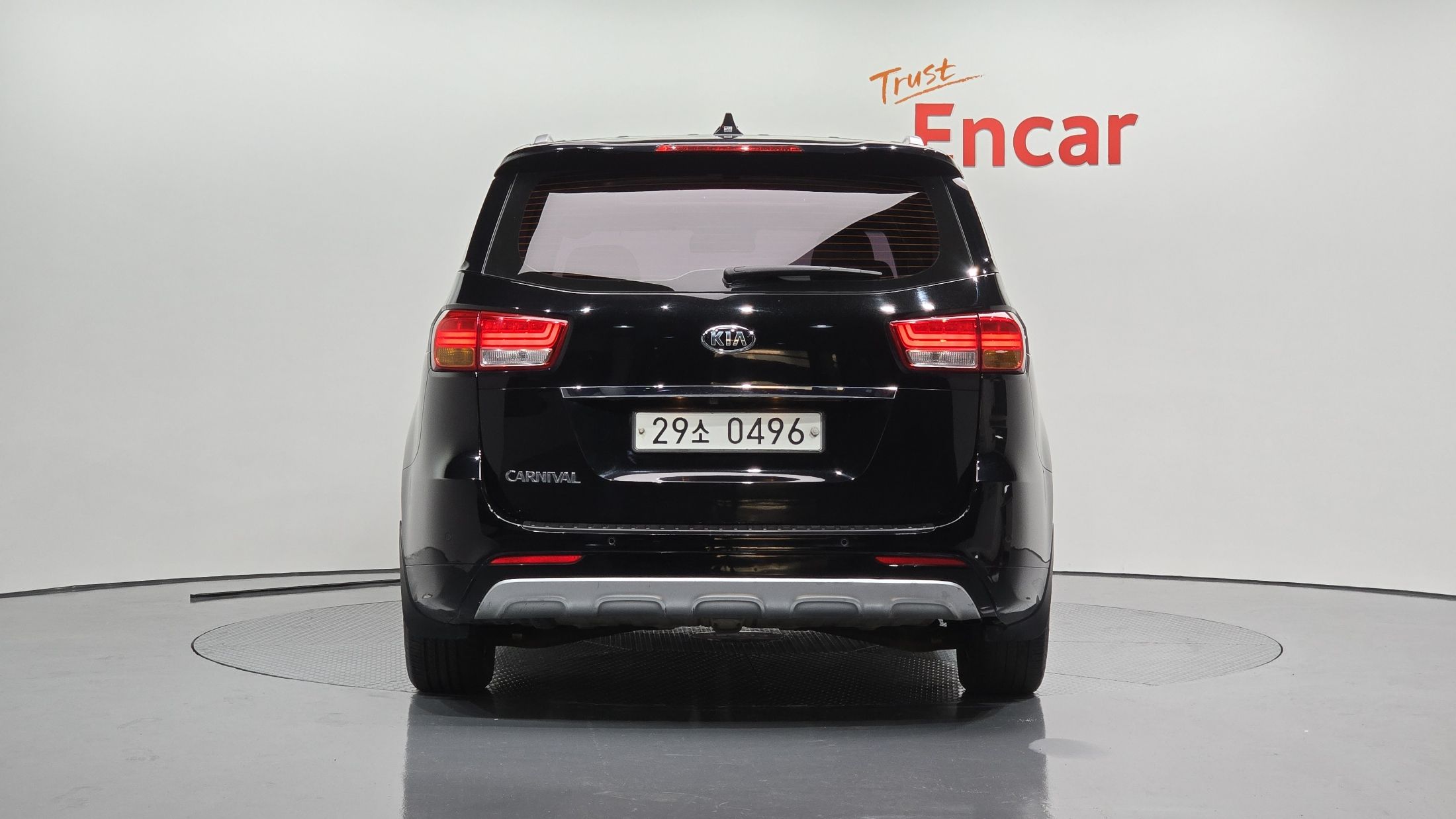 KIA CARNIVAL 2016