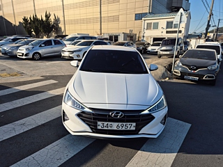 HYUNDAI AVANTE AD 2018