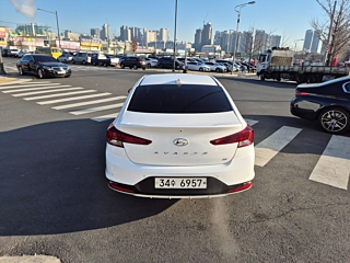 HYUNDAI AVANTE AD 2018