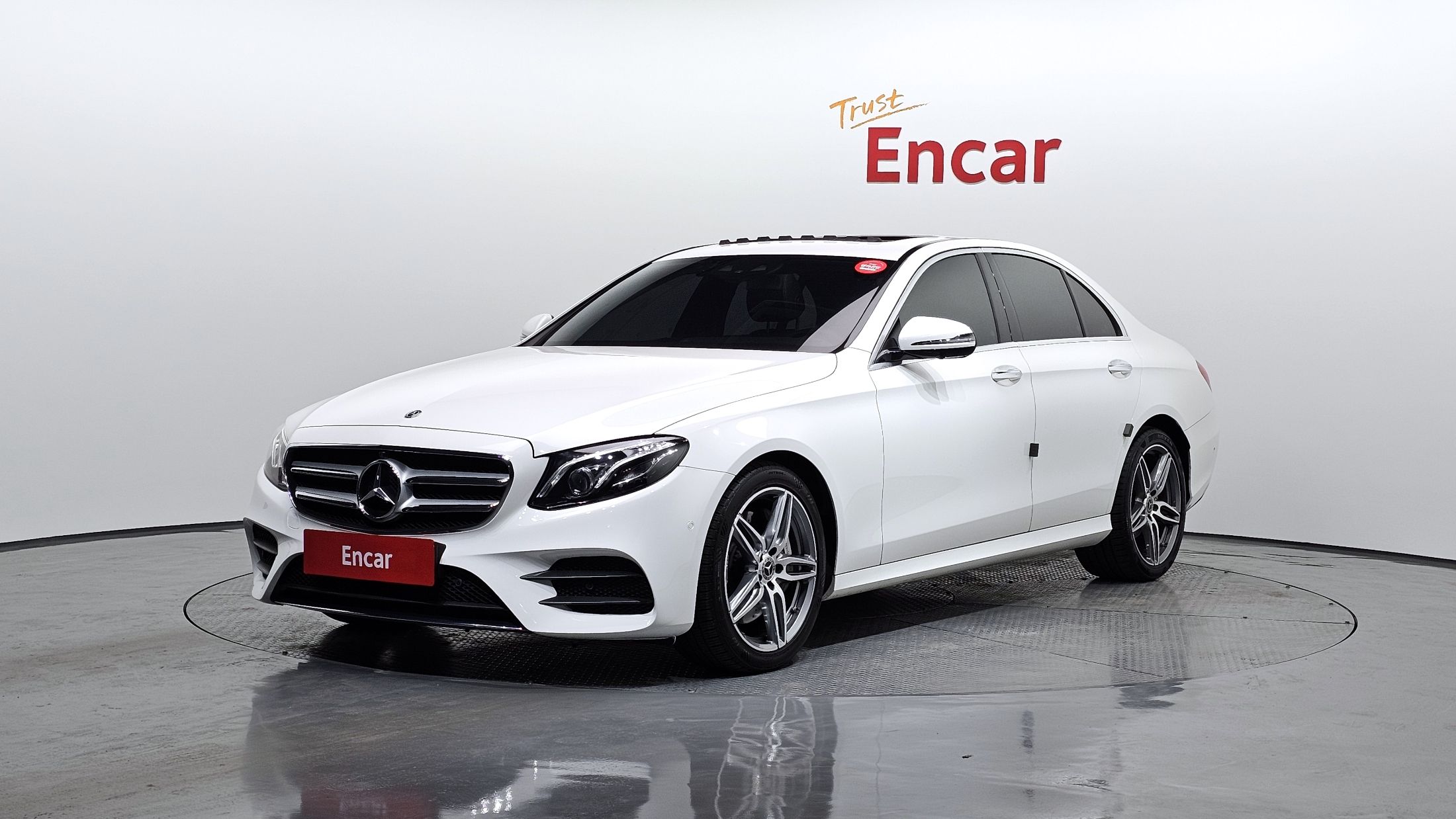 MERCEDES BENZ E-CLASS W213 2018