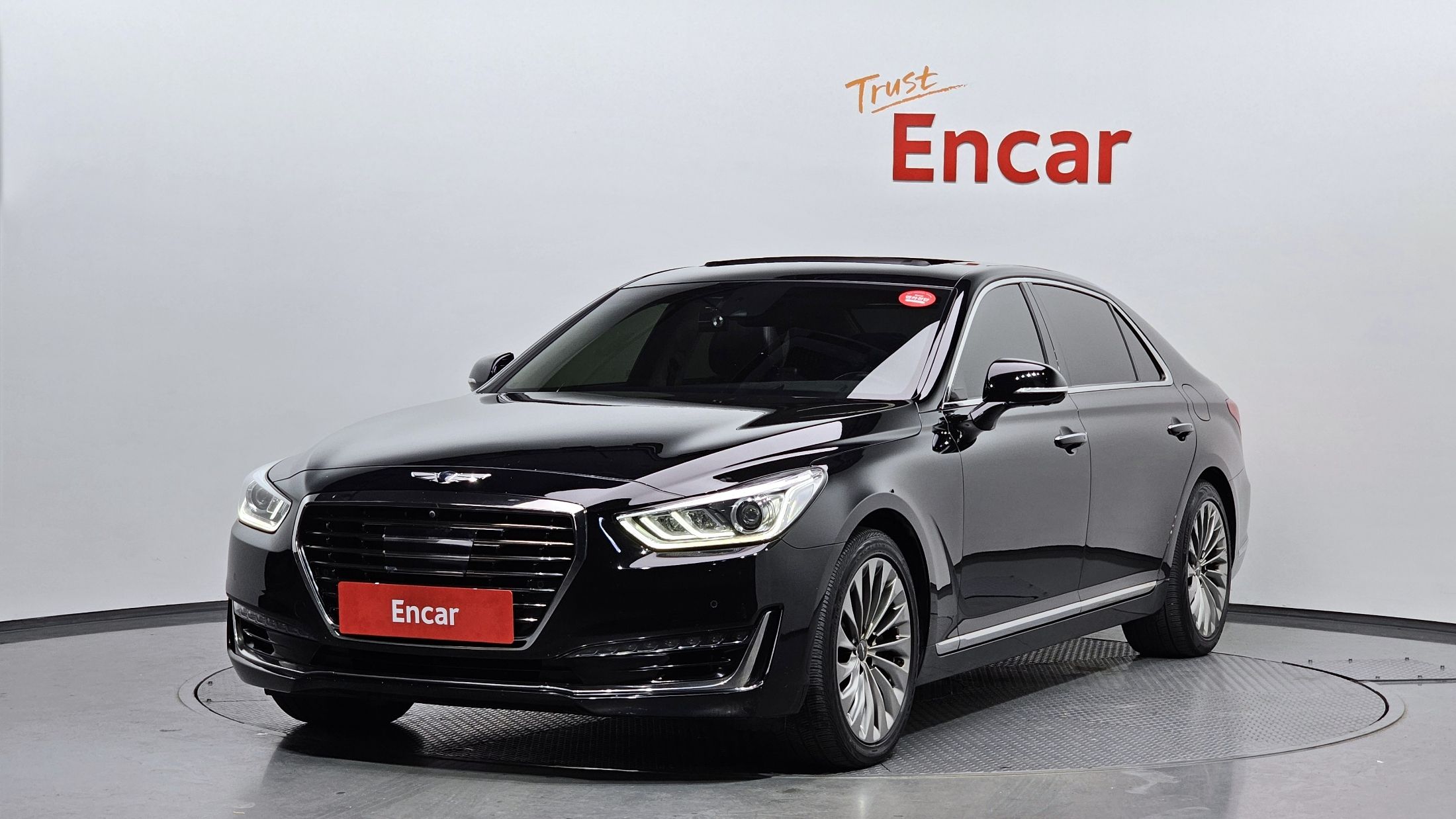 GENESIS EQ900 2016