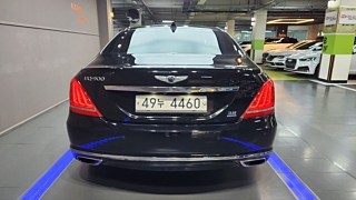 GENESIS EQ900 2017