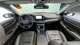 HYUNDAI GRANDEUR IG 2017