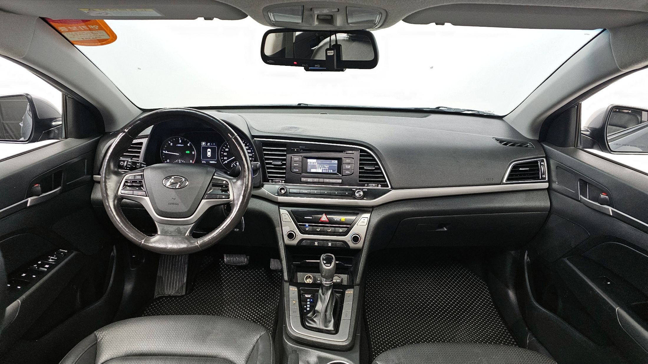 HYUNDAI AVANTE AD 2015
