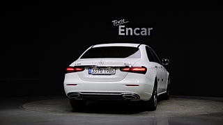 MERCEDES BENZ E-CLASS W213 2022