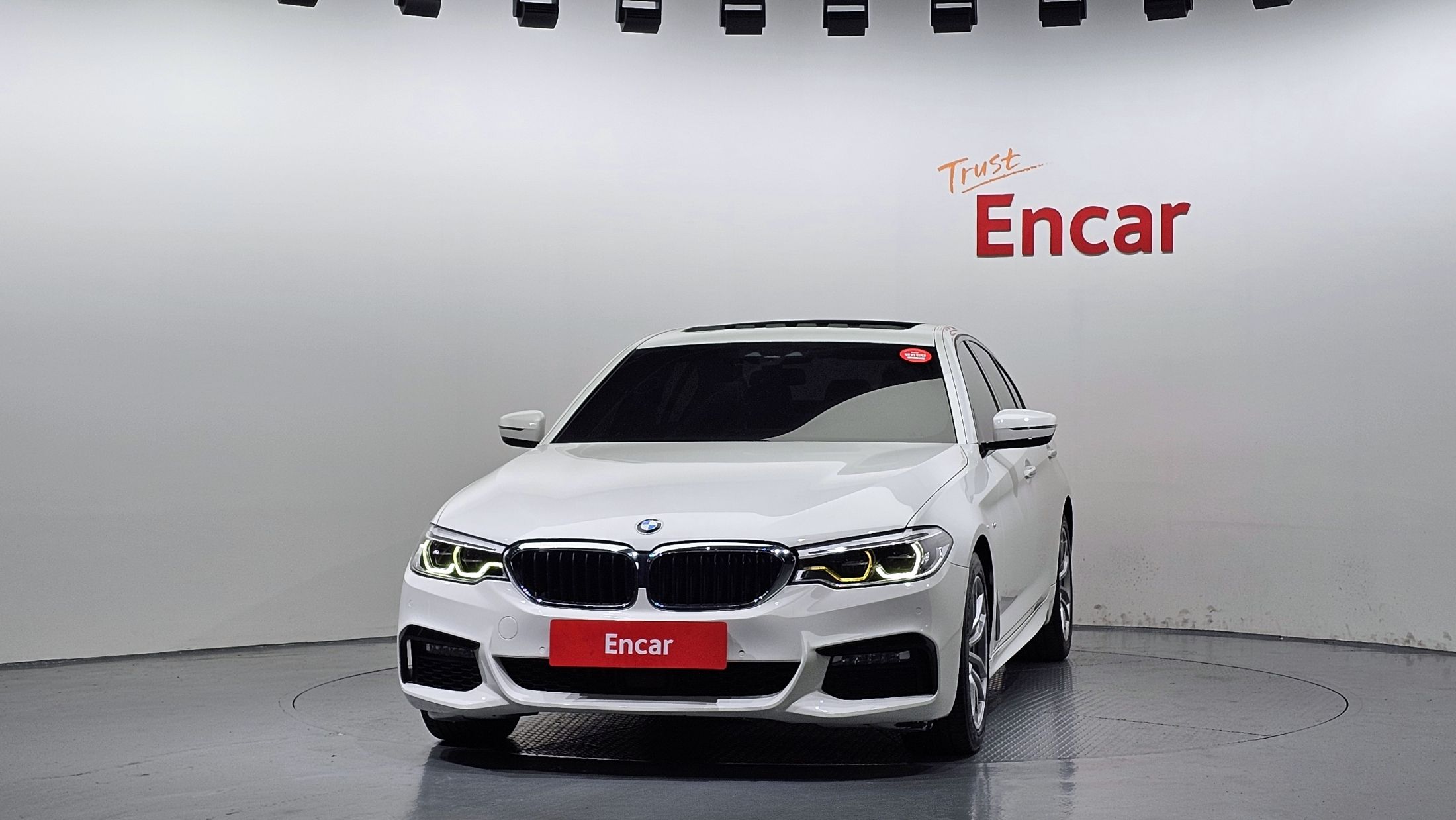 BMW 5-SERIES G30 2017