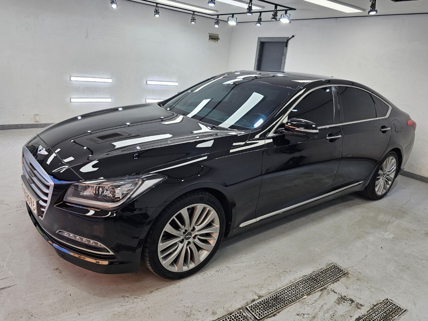 HYUNDAI GENESIS DH 2016