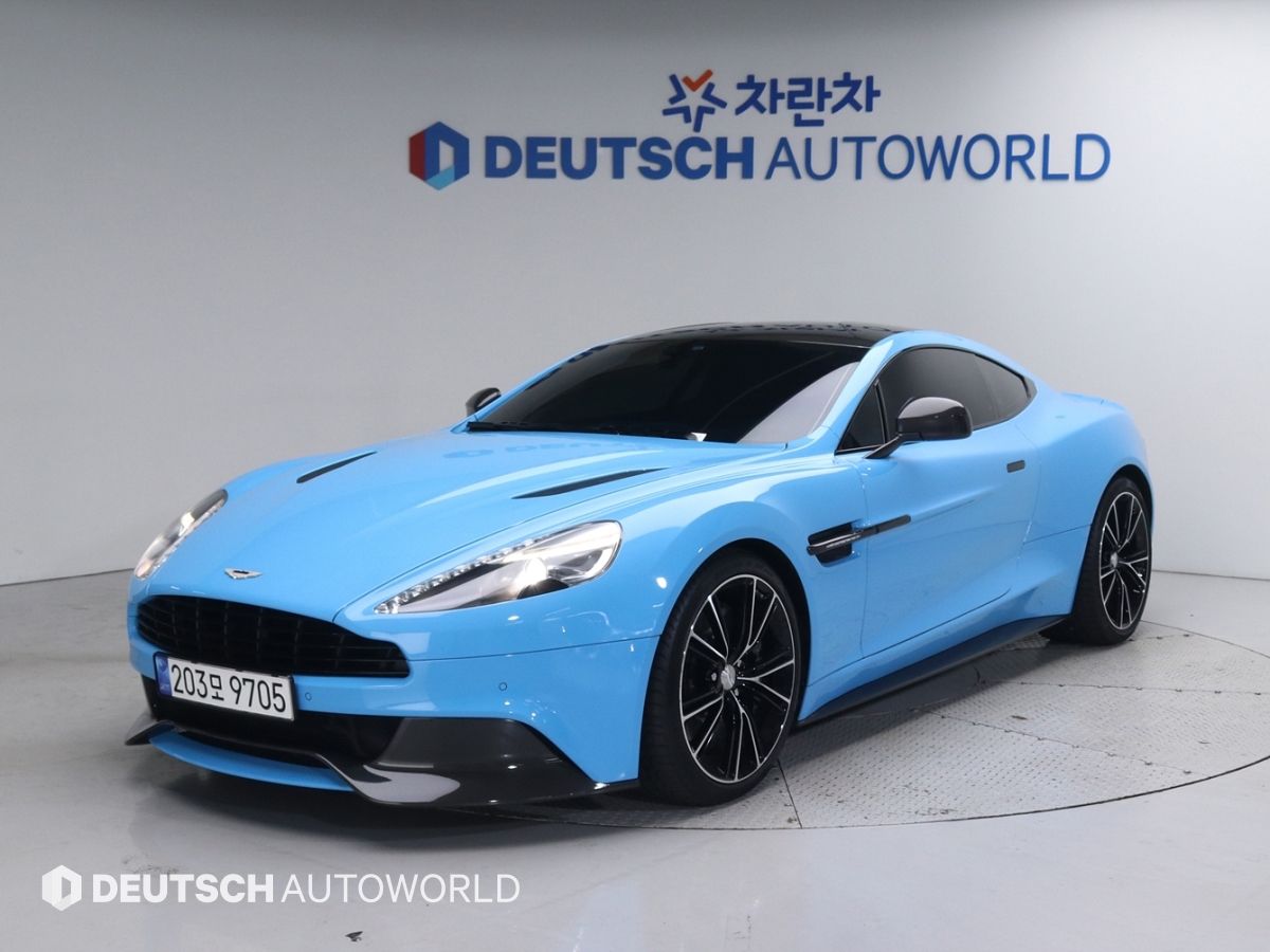 ASTON MARTIN VANQUISH