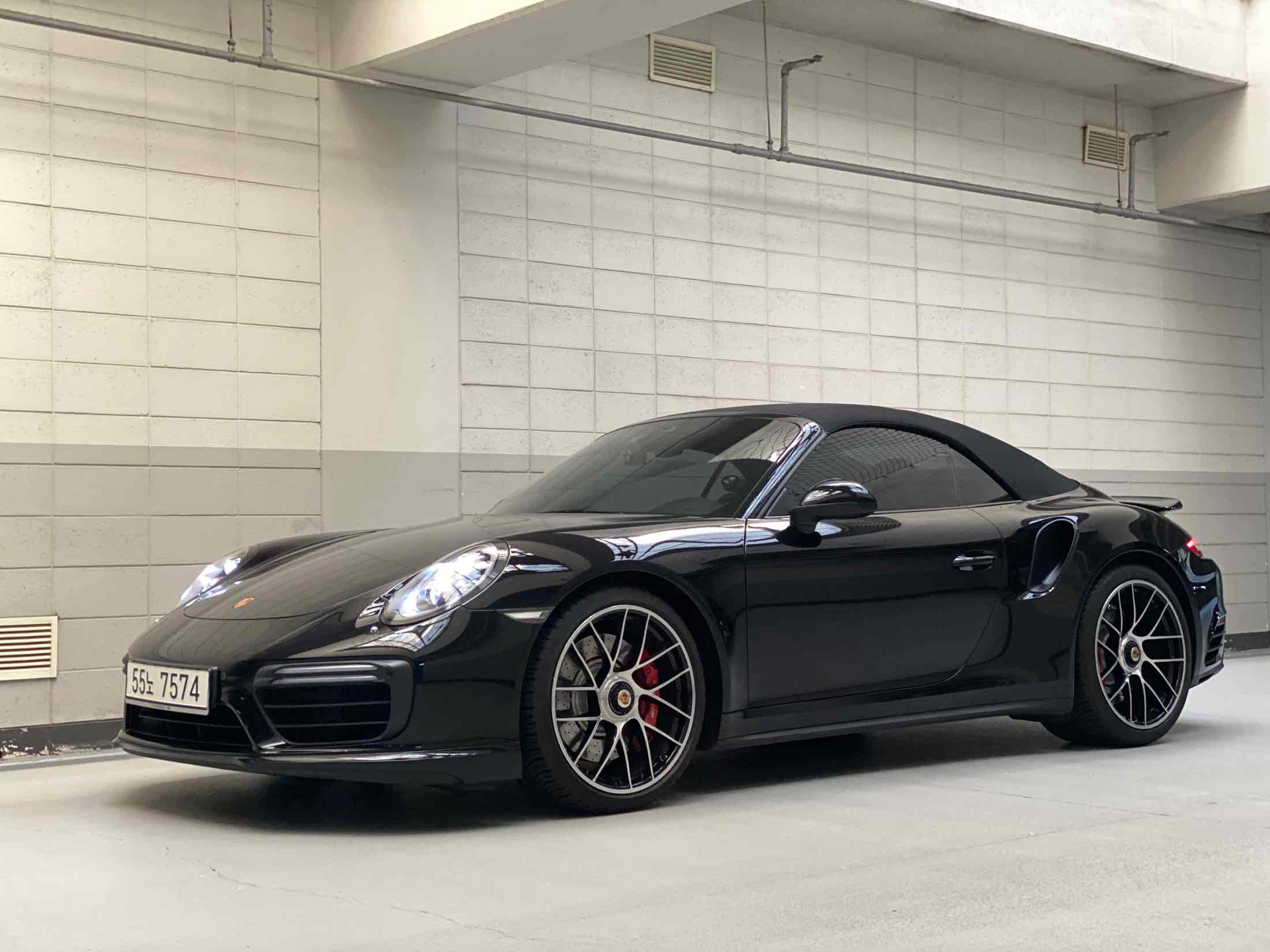 PORSCHE 911 2017
