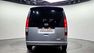 HYUNDAI STARIA 2023