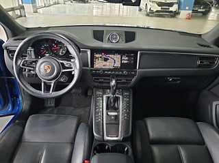 PORSCHE MACAN 2019