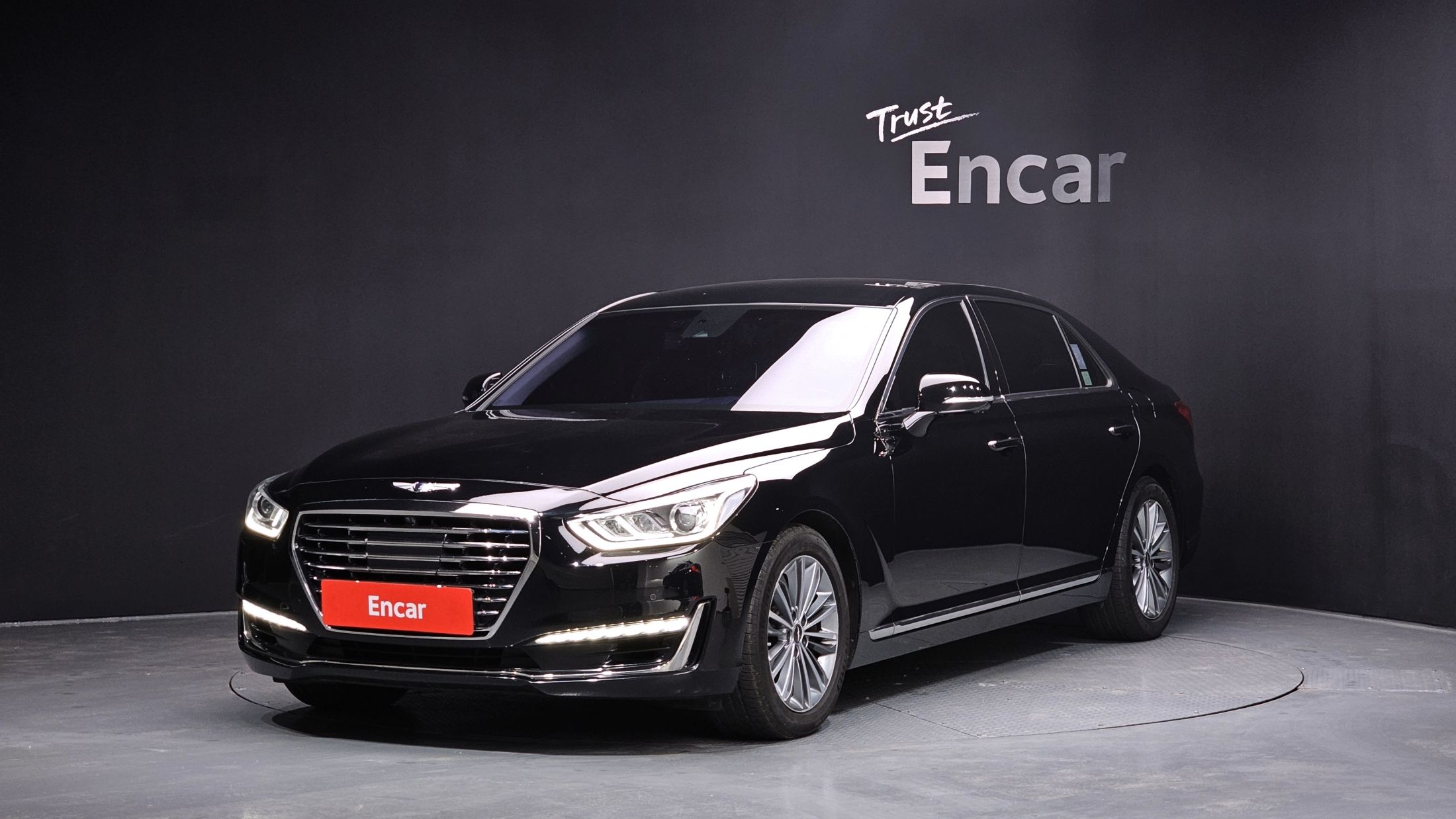 GENESIS EQ900 2017