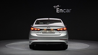 HYUNDAI AVANTE AD 2016