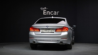 BMW 5-SERIES G30 2020
