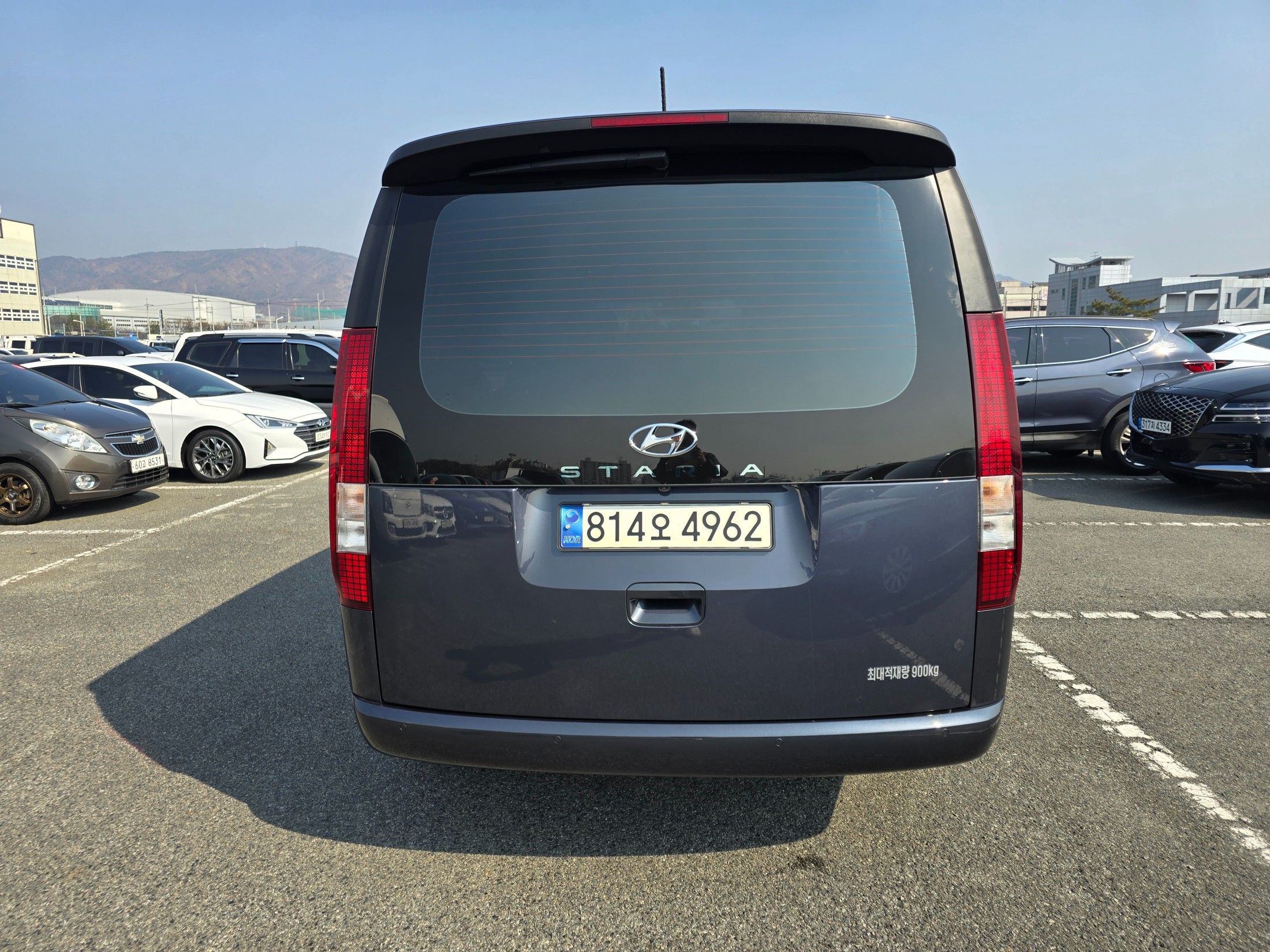 HYUNDAI STARIA 2023