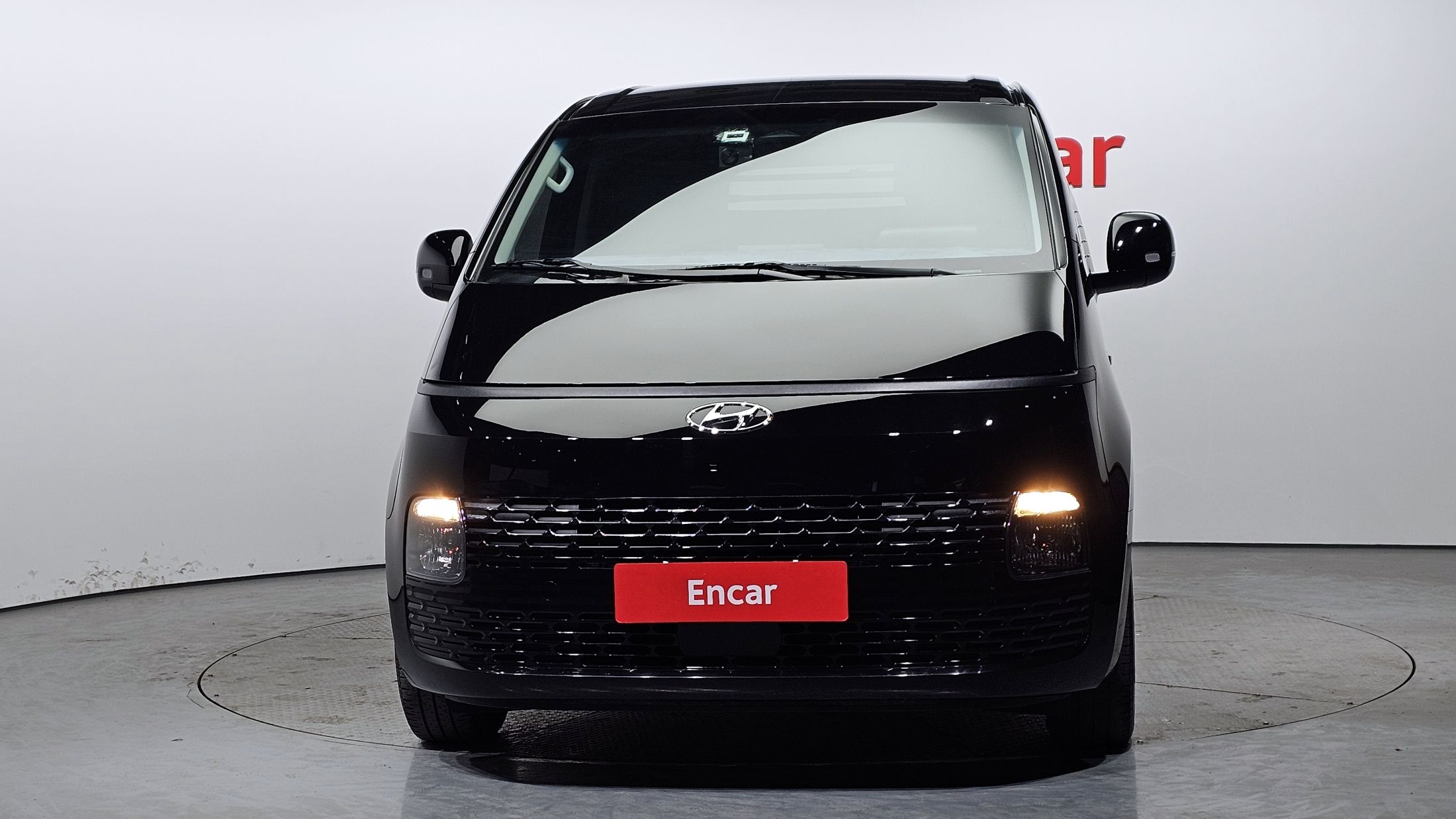 HYUNDAI STARIA 2023