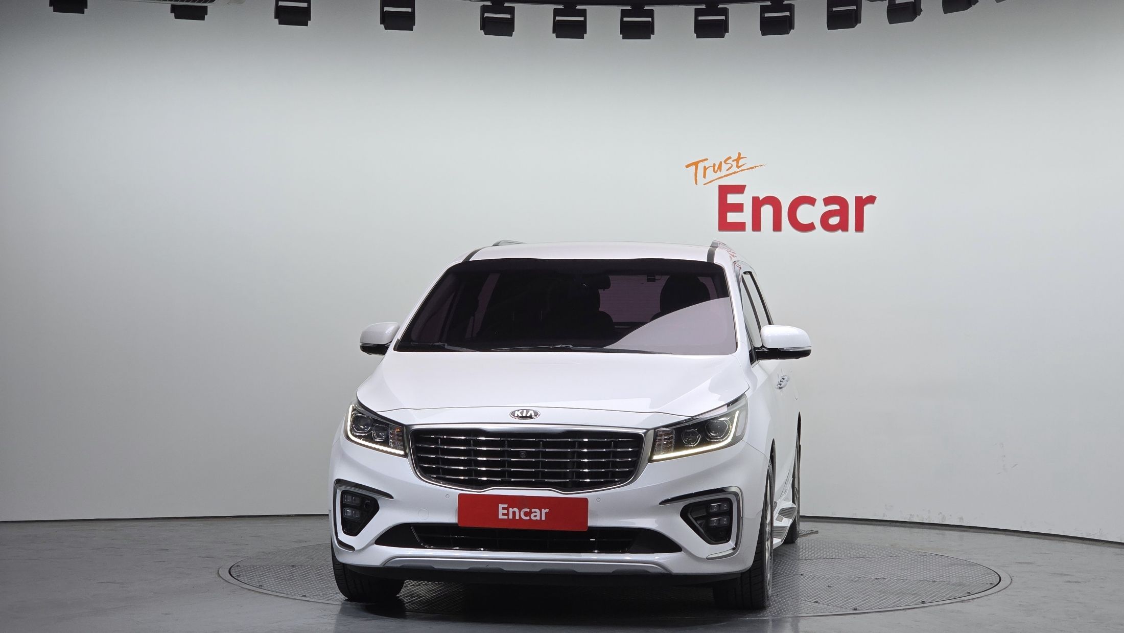 KIA CARNIVAL 2018