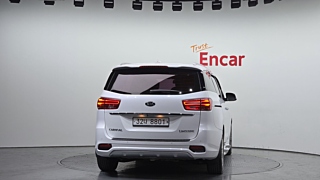 KIA CARNIVAL 2018