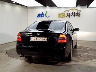 SSANGYONG CHAIRMAN W 2010