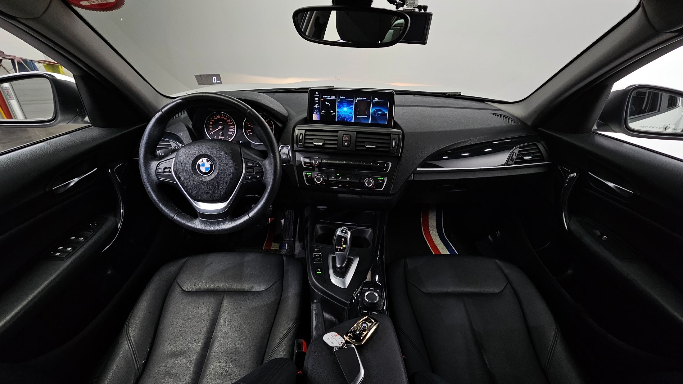 BMW 1-SERIES F20 2013