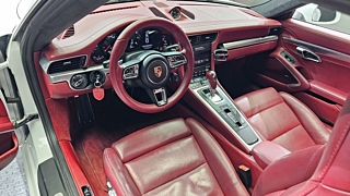 PORSCHE 911 2017