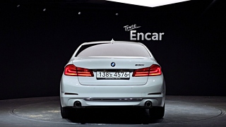 BMW 5-SERIES G30 2019